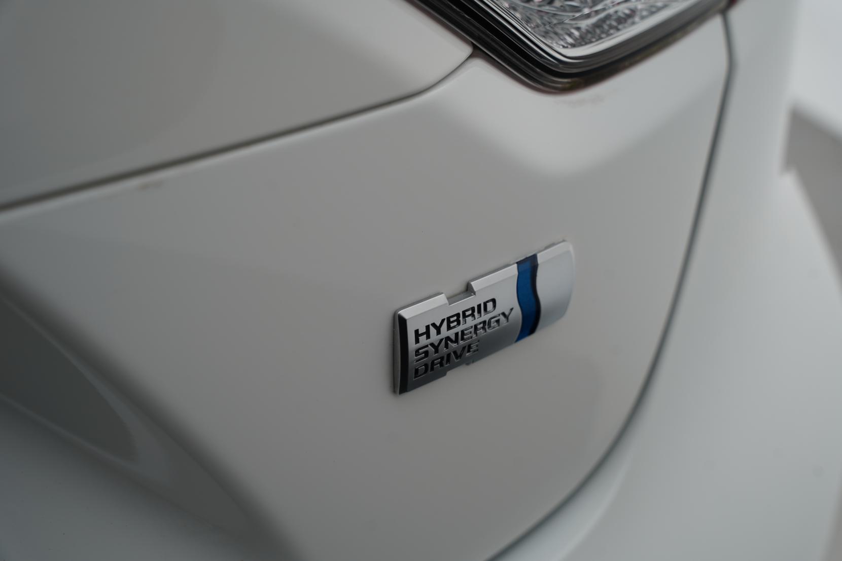 Toyota Corolla 1.8 HYBRID G-X