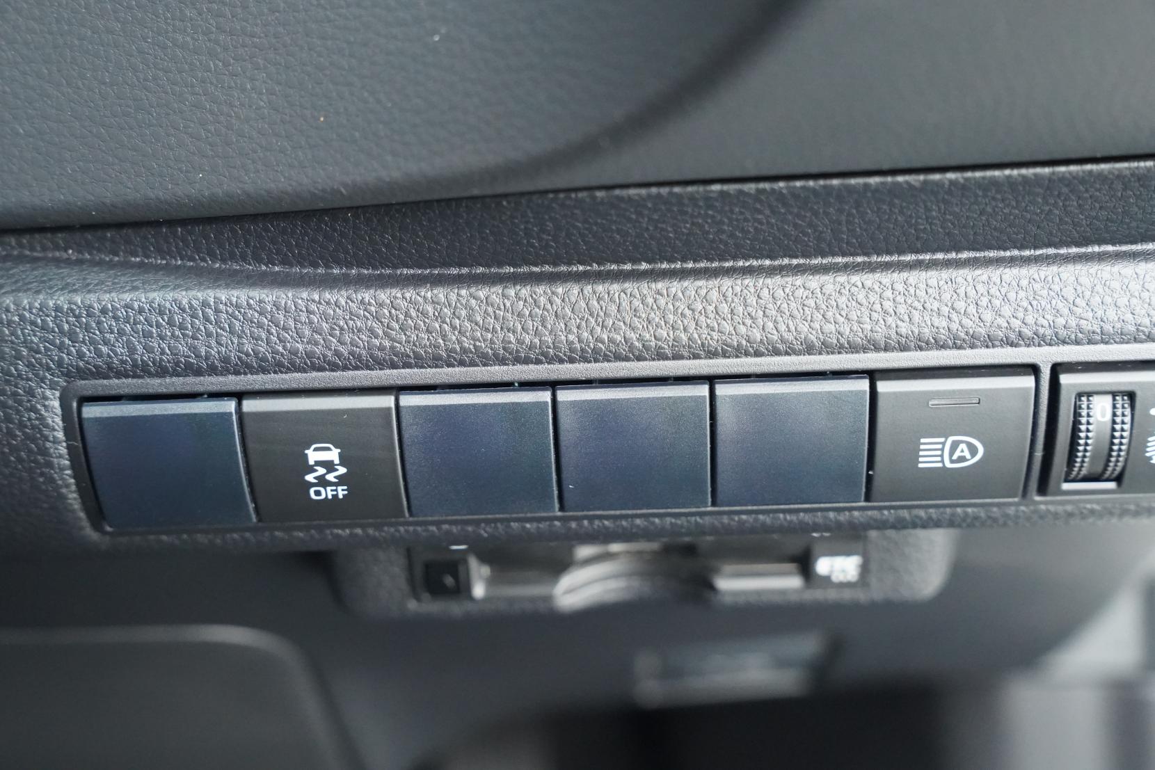 Toyota Corolla 1.8 HYBRID G-X