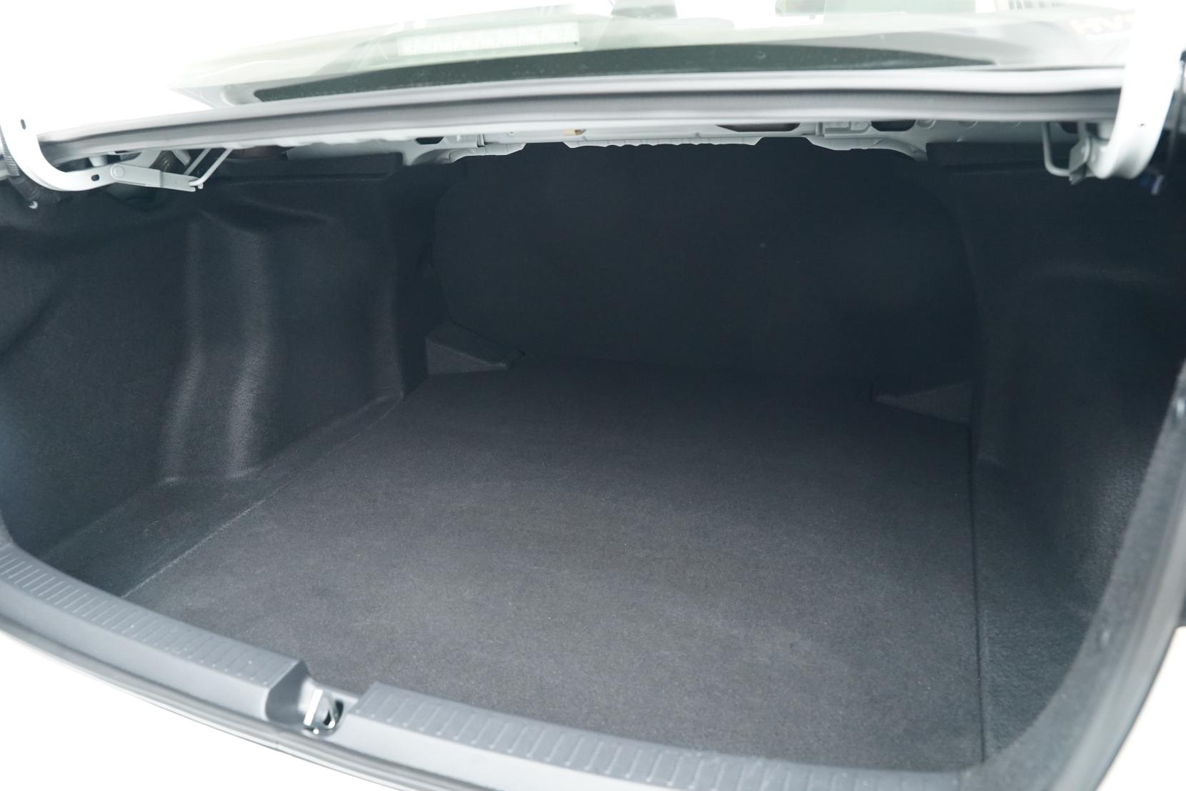 Toyota Corolla 1.8 HYBRID G-X