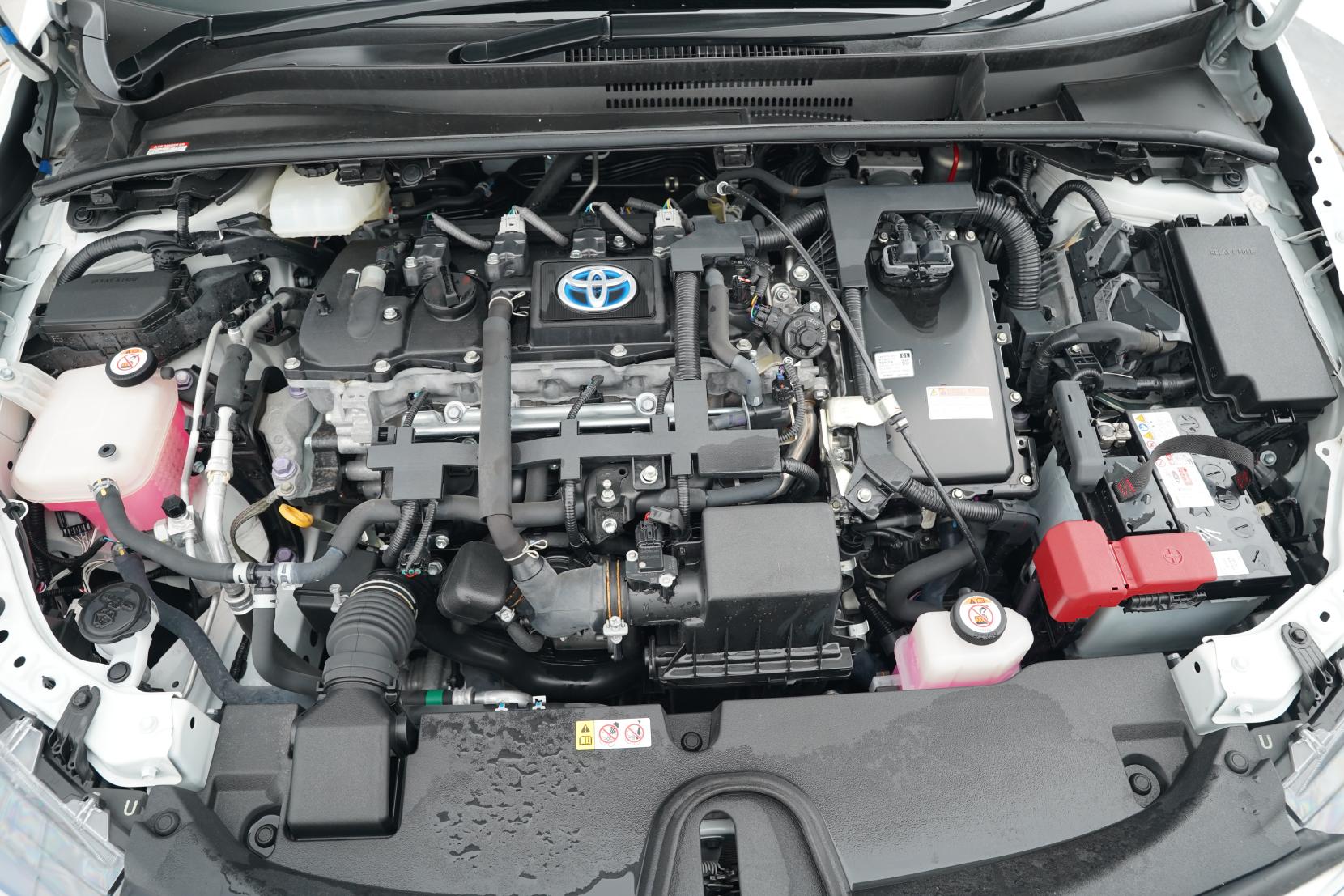 Toyota Corolla 1.8 HYBRID G-X