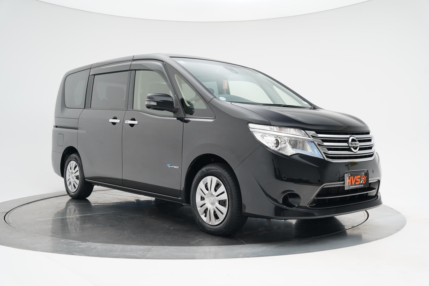 Nissan Serena (1991 – present) Hybrid X V Selection