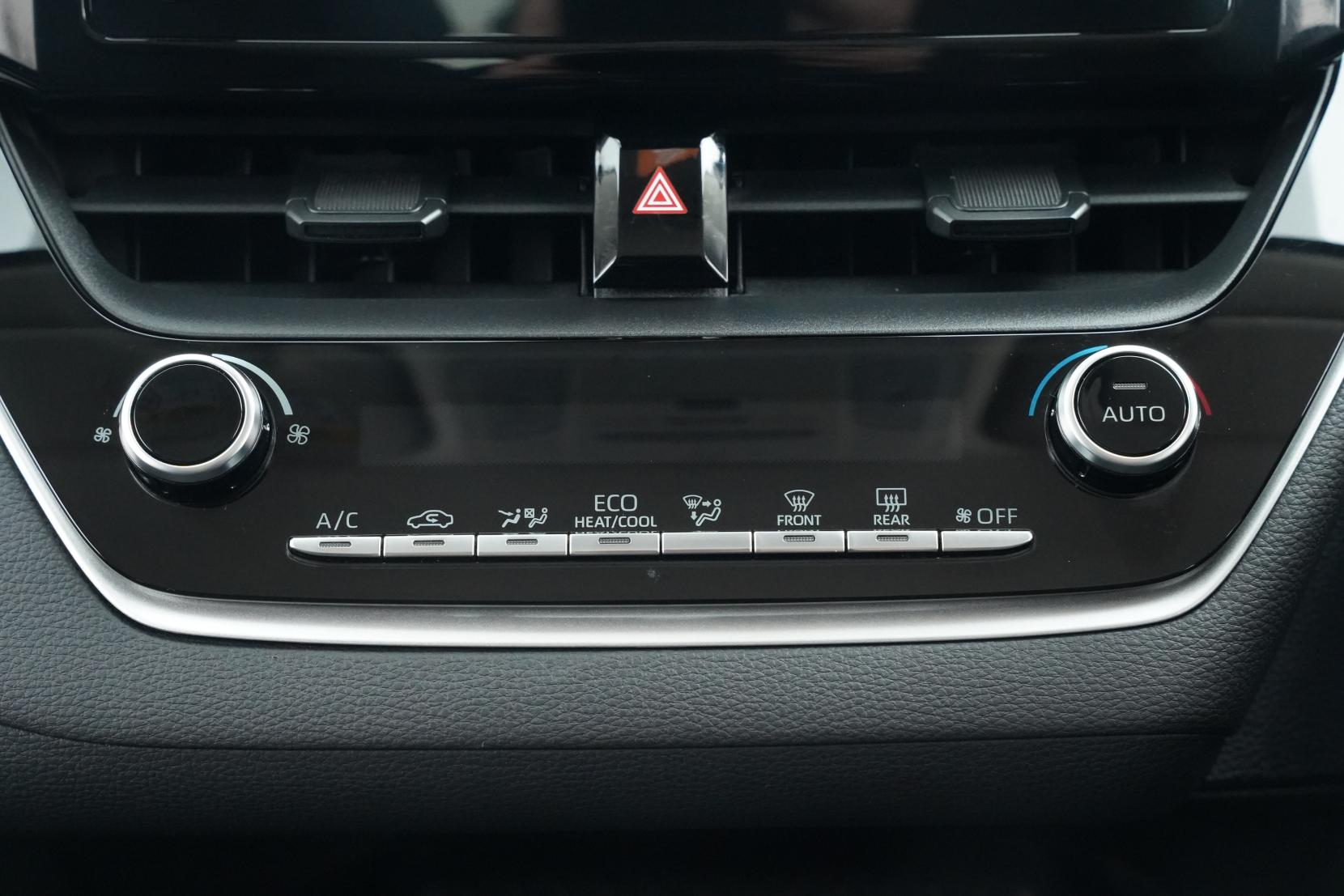 Toyota Corolla Touring Hybrid 4wd G-X