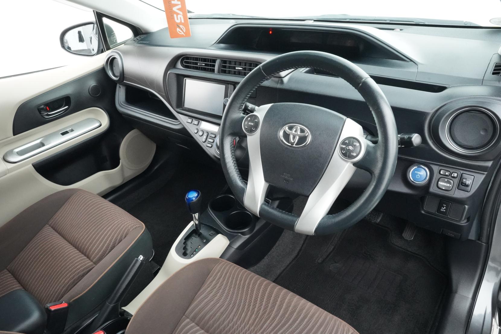 Toyota Aqua 1.5 G PUSH START