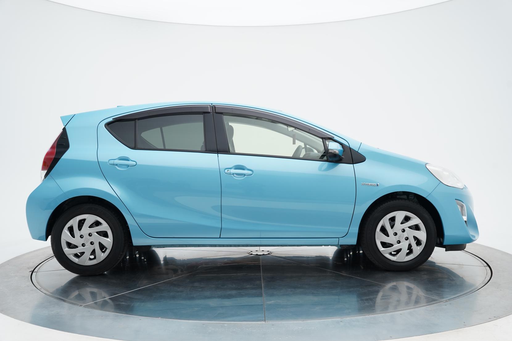 Toyota Aqua 1.5 S Facelift Push Start