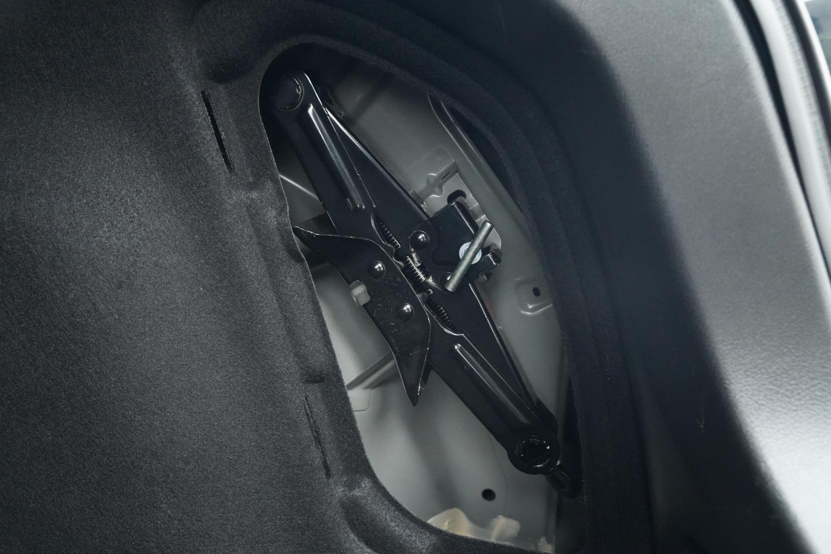 Mazda Axela SPORT 15S