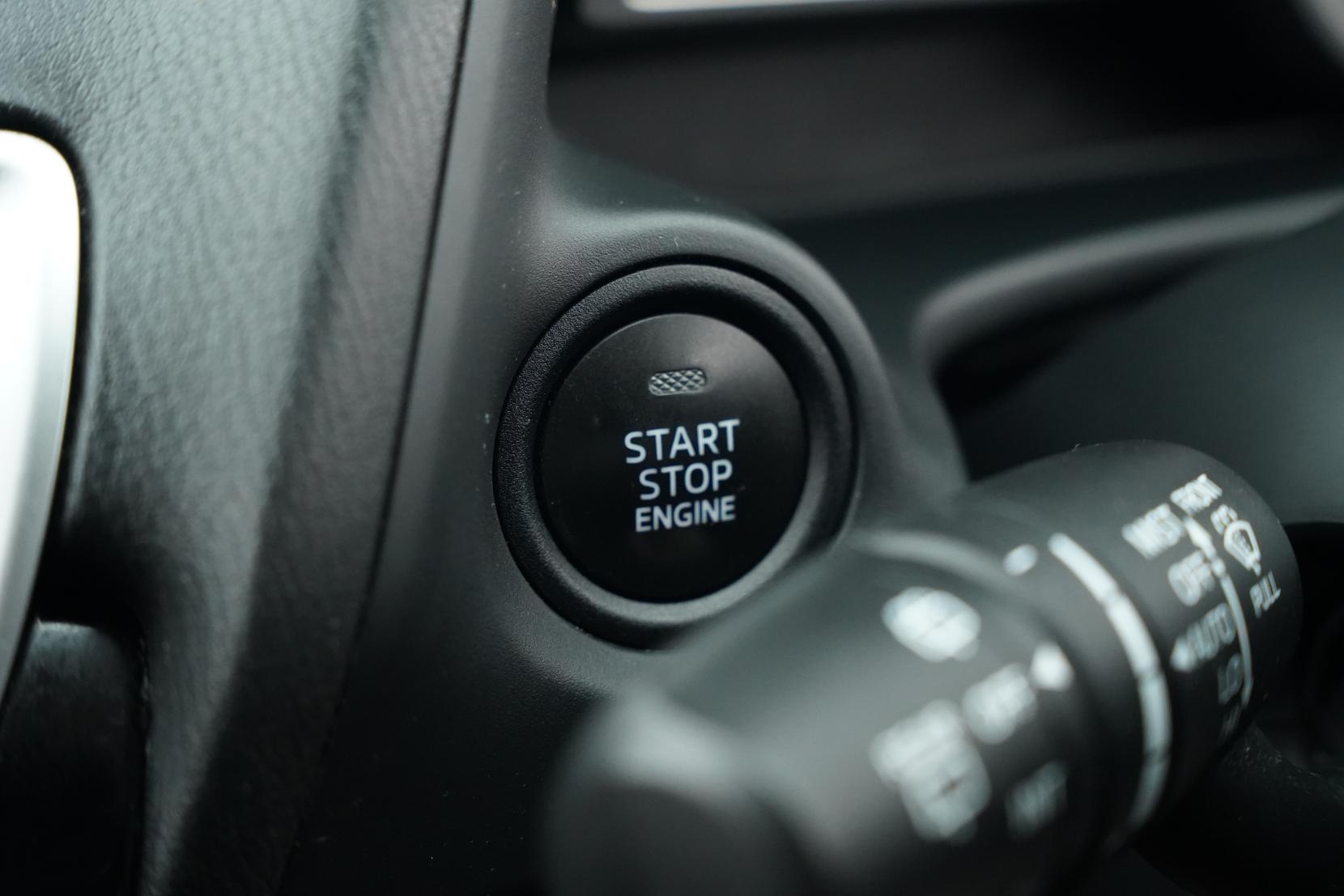 Mazda Axela SPORT 15S