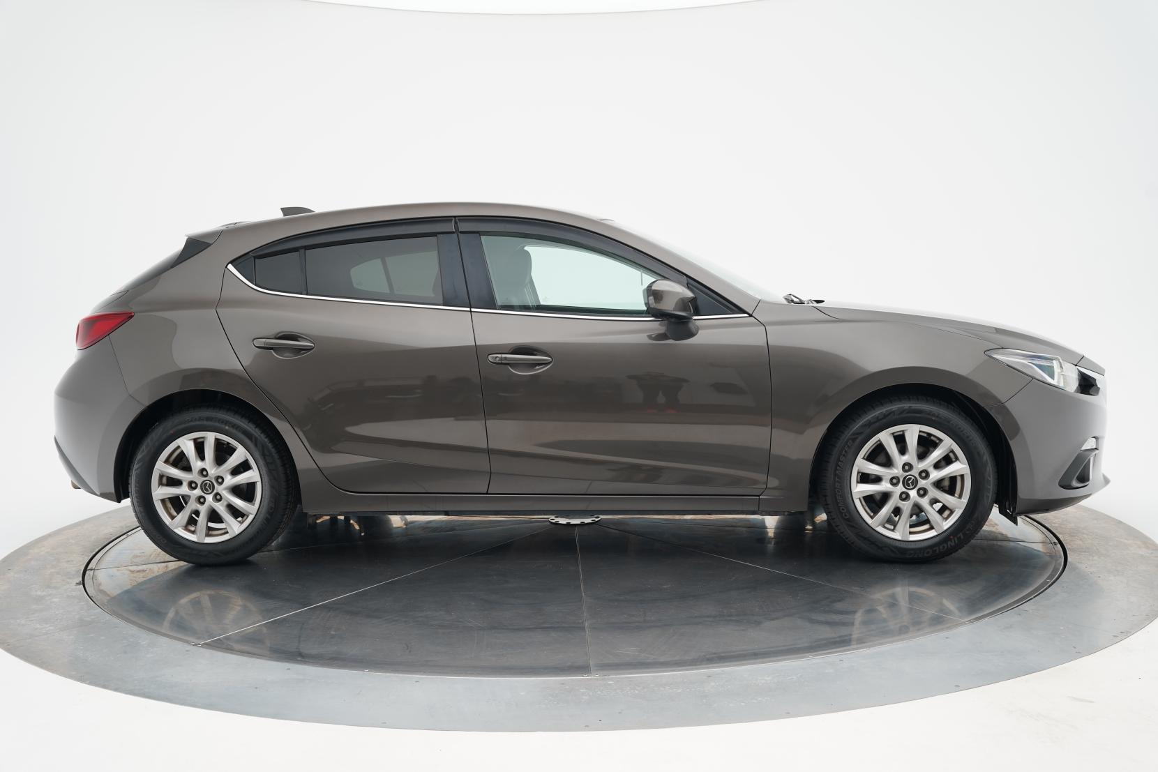 Mazda Axela SPORT 15S