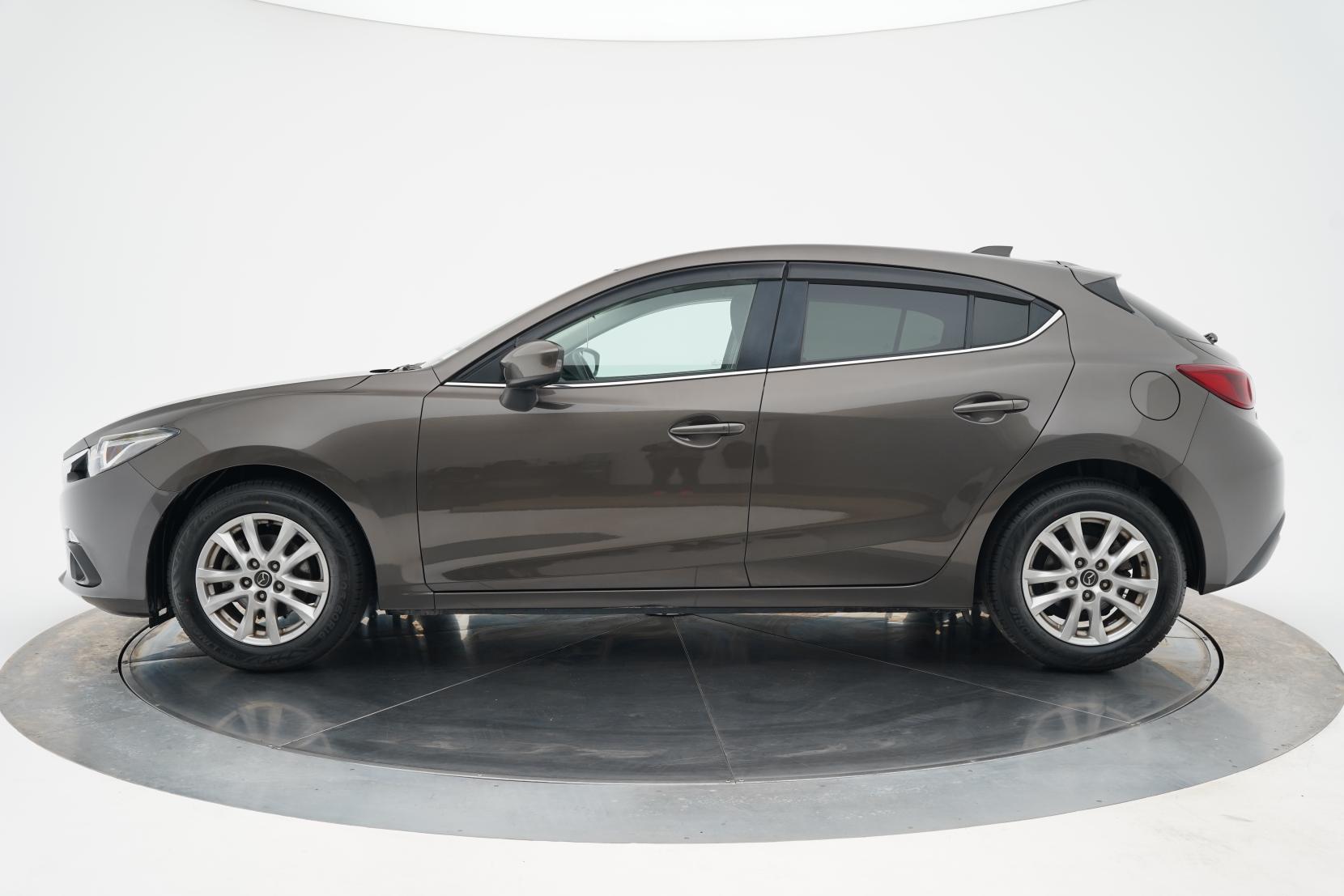 Mazda Axela SPORT 15S