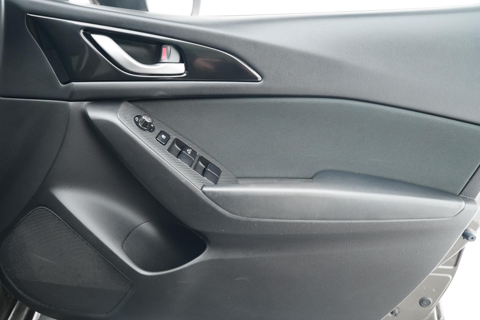 Mazda Axela SPORT 15S