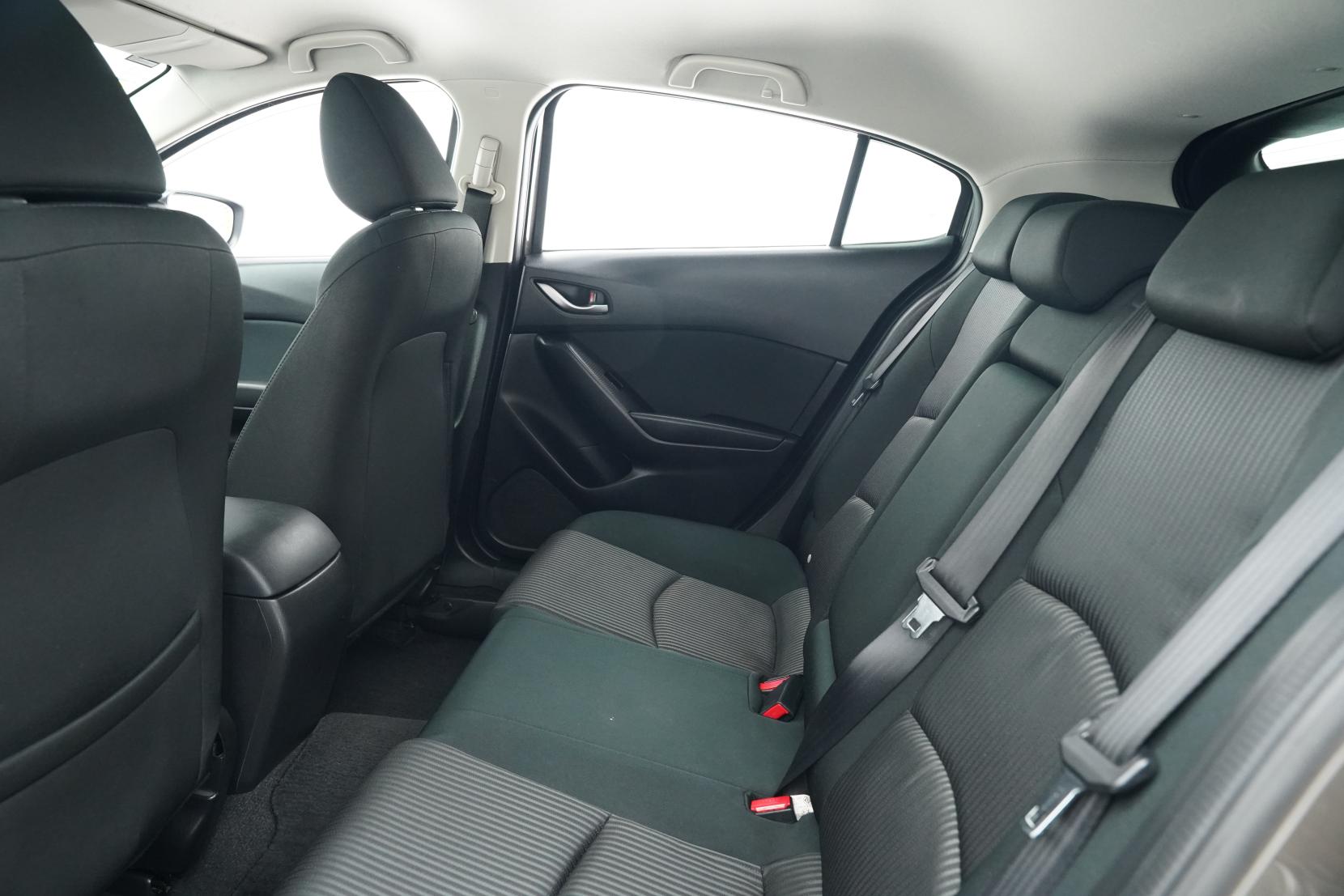 Mazda Axela SPORT 15S
