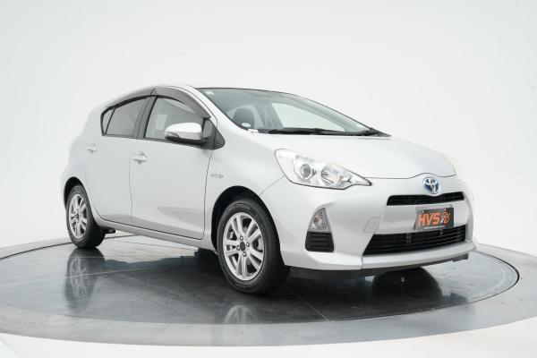 Toyota Aqua 1.5 Hybrid S