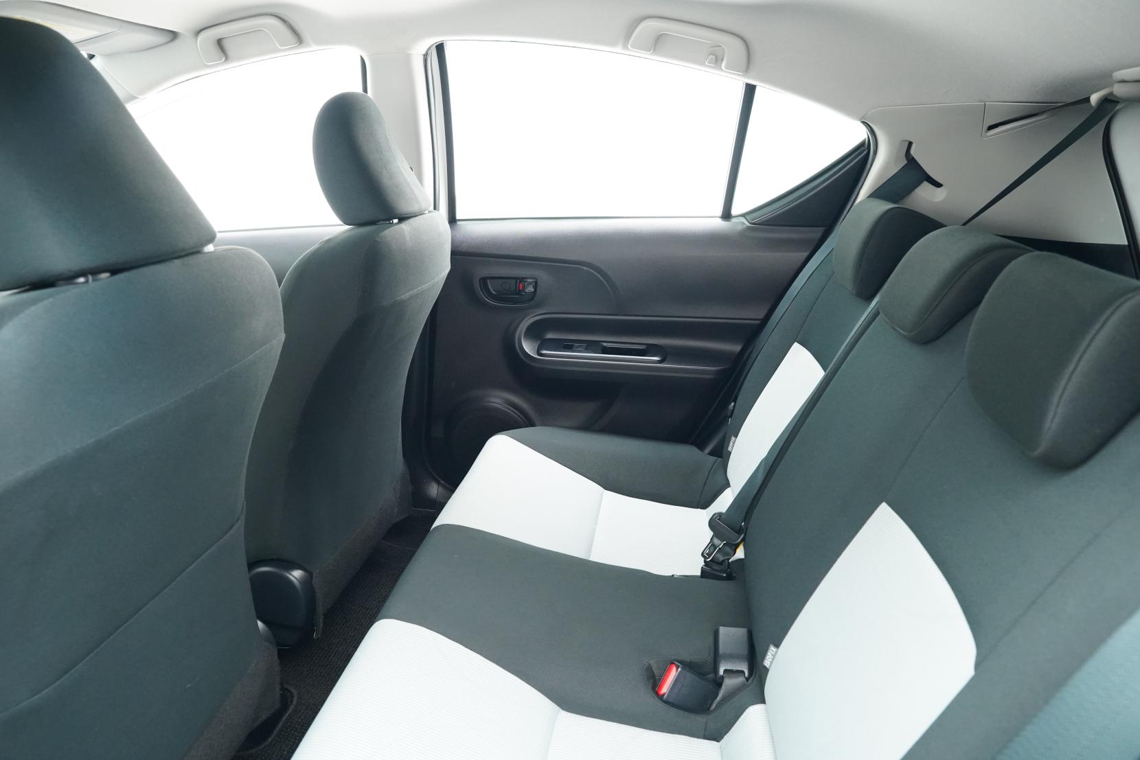 Toyota Aqua 1.5 S Push Start
