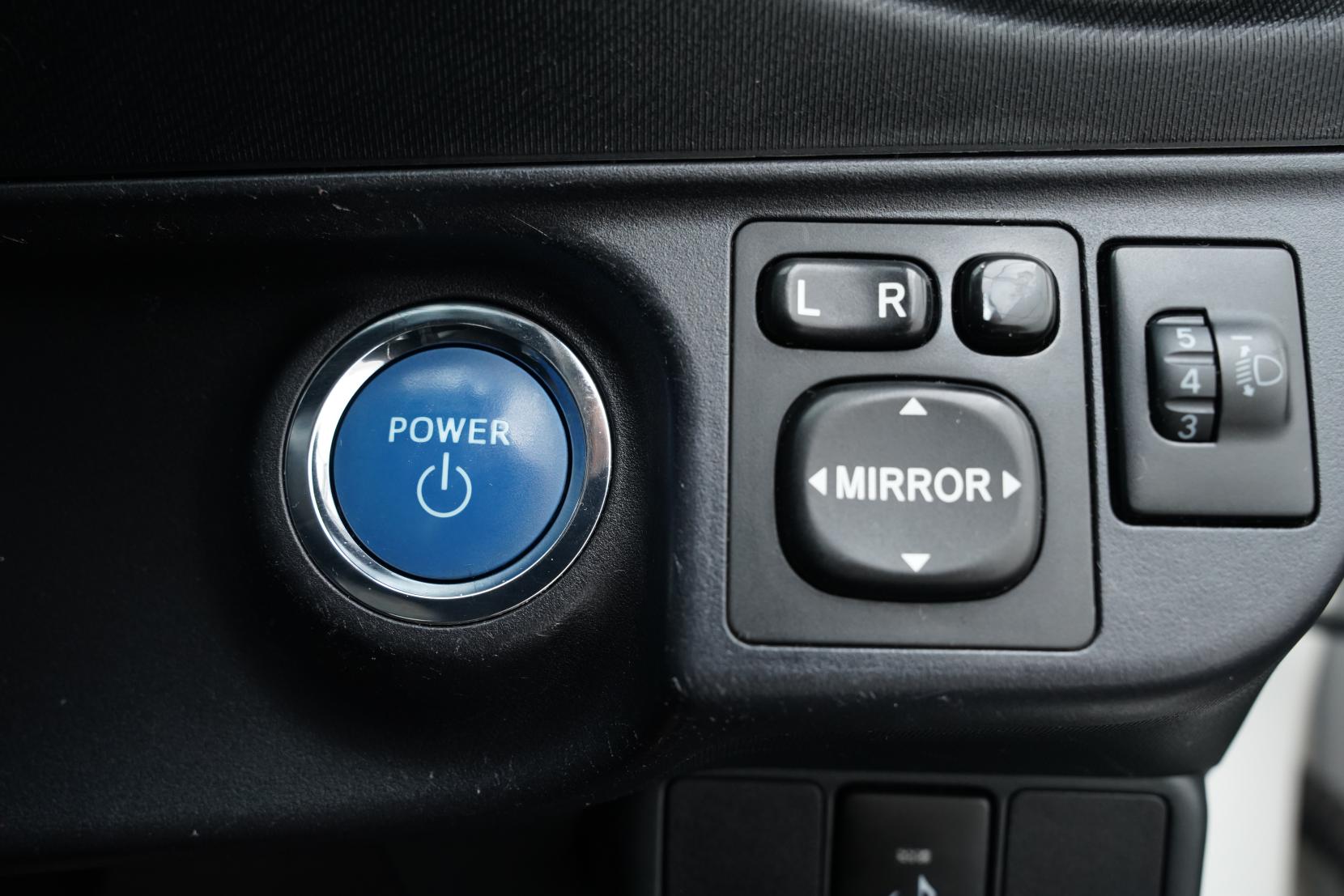 Toyota Aqua 1.5 S Push Start