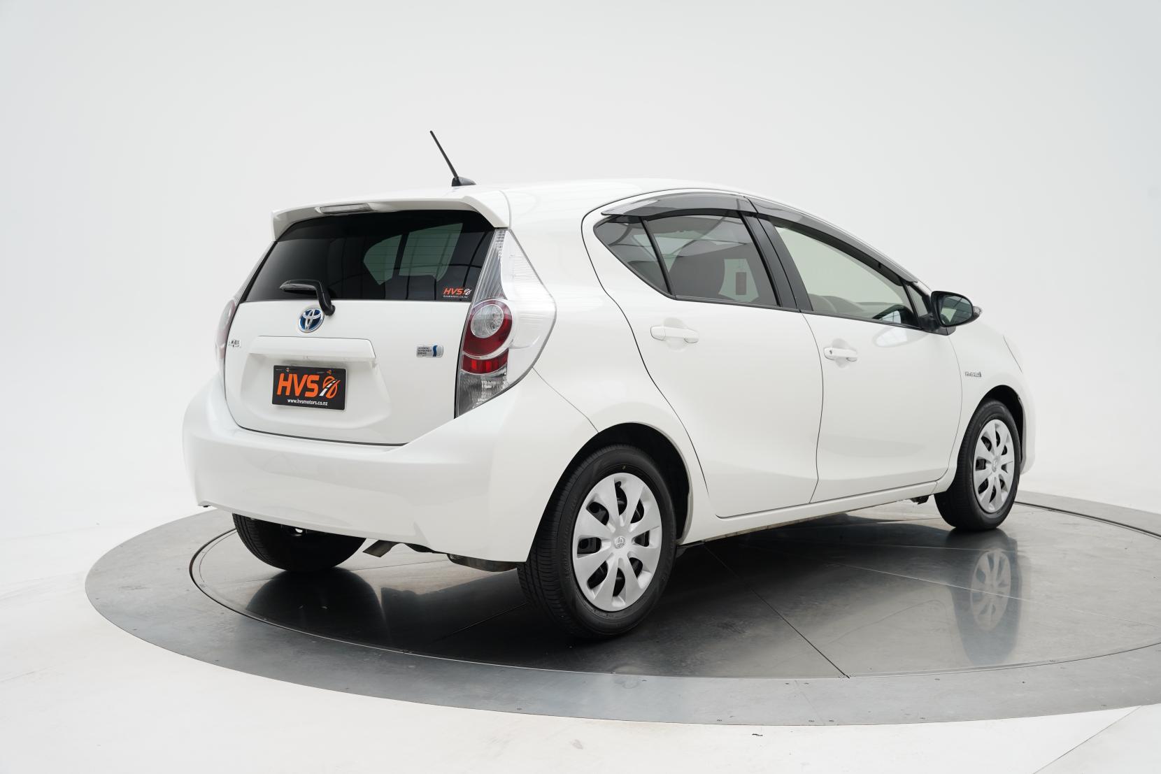 Toyota Aqua 1.5 S Push Start