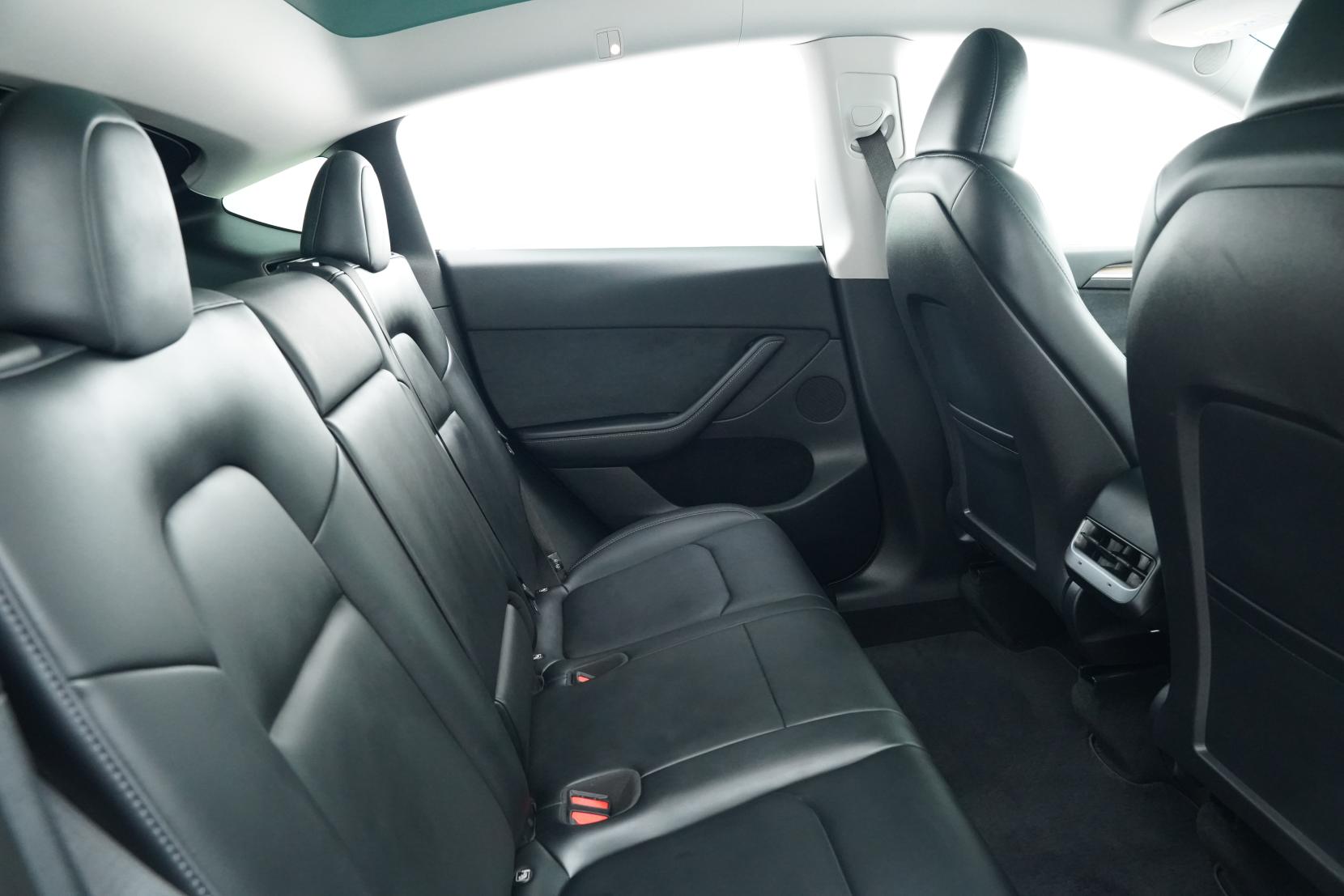 Tesla Model Y PERFORMANCE 79KWH/EV Performance AWD