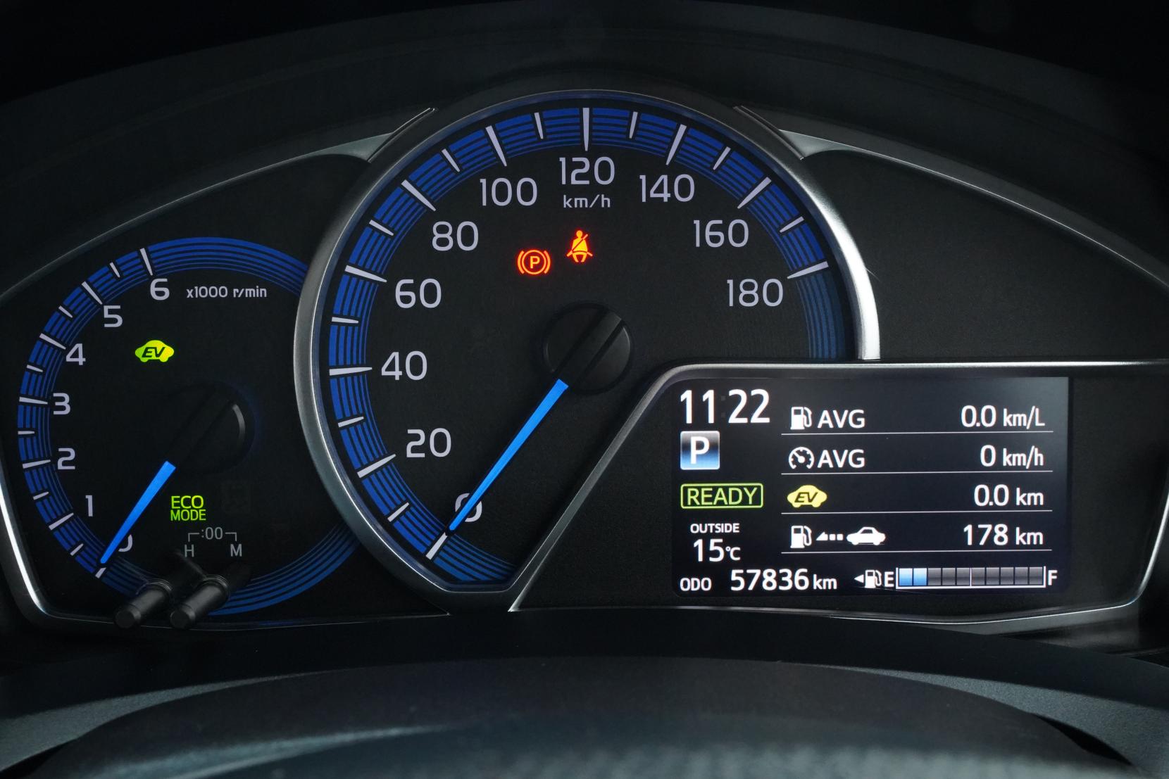 Toyota Corolla 1.5 FIELDER HYBRID G