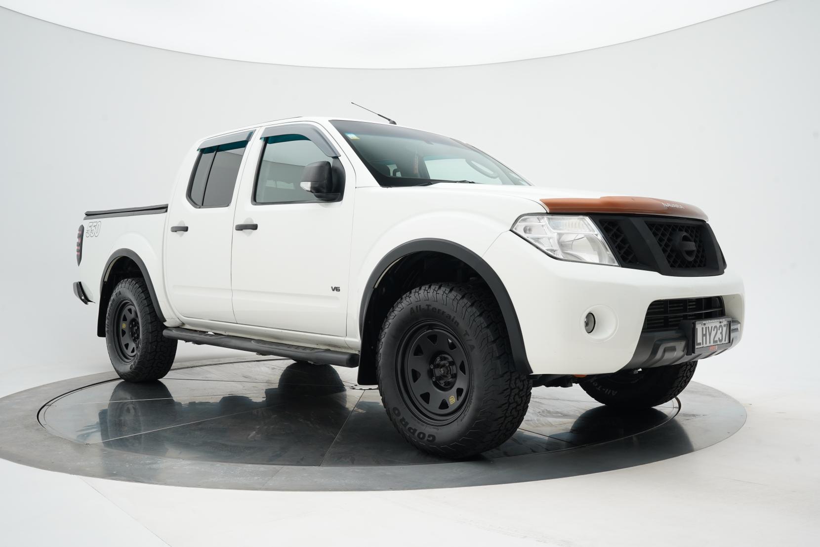 Nissan Navara 3.0 D/C 3.0D 4WD ST-X AT