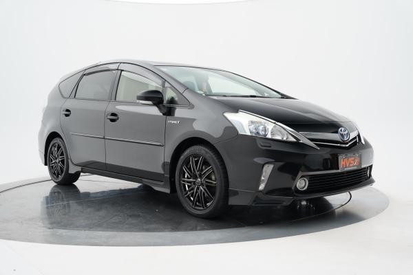 Toyota Prius 1.8 Alpha G 7 Seater