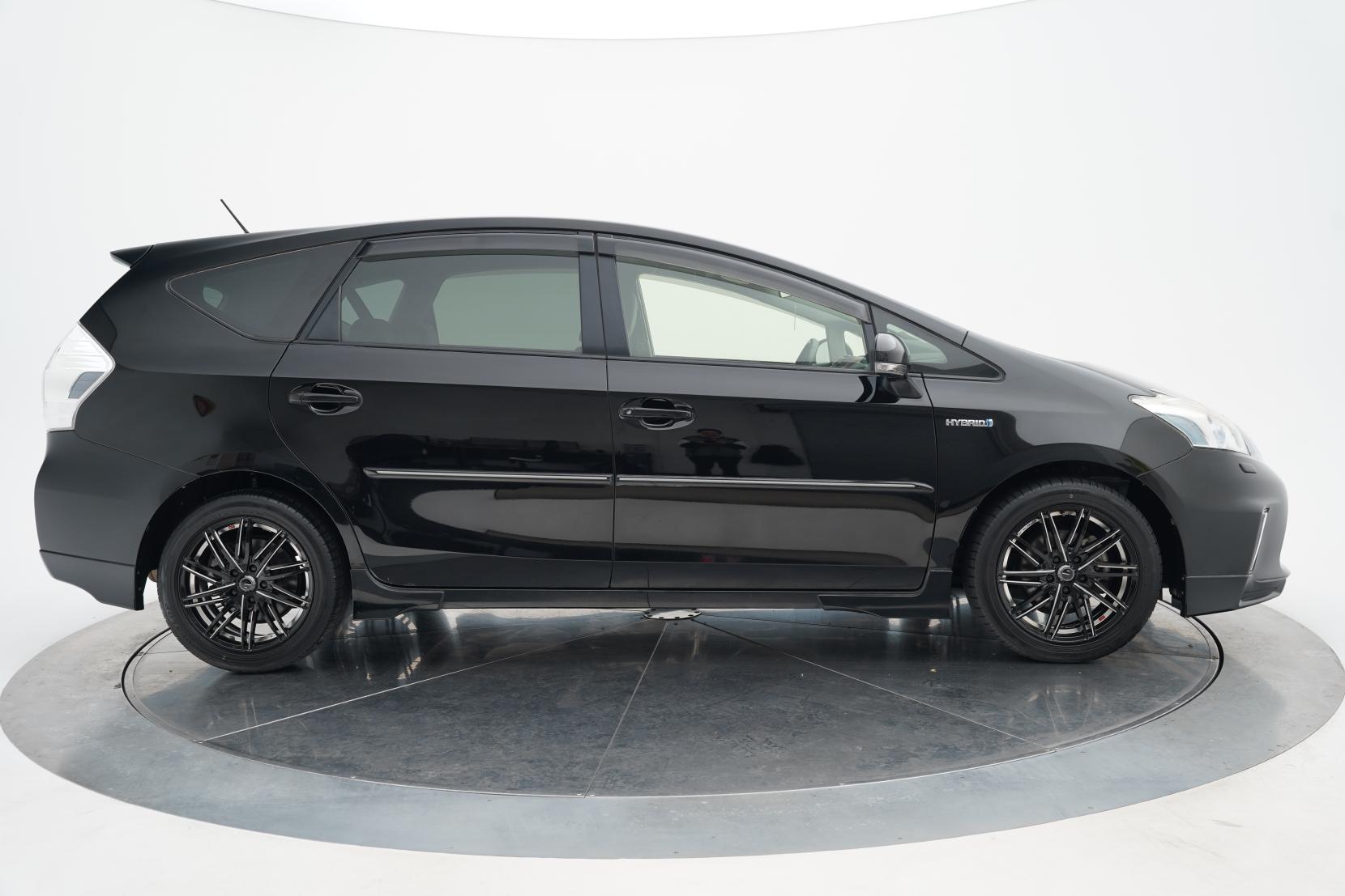 Toyota Prius 1.8 Alpha G 7 Seater