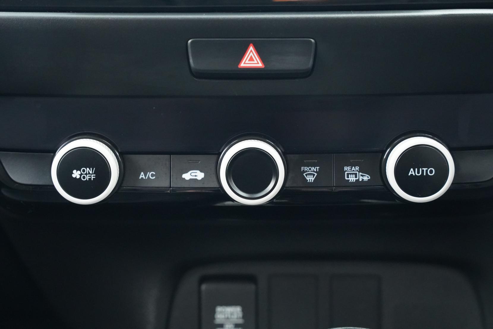 Honda Fit ARIA e:HEV 4wd Hybrid
