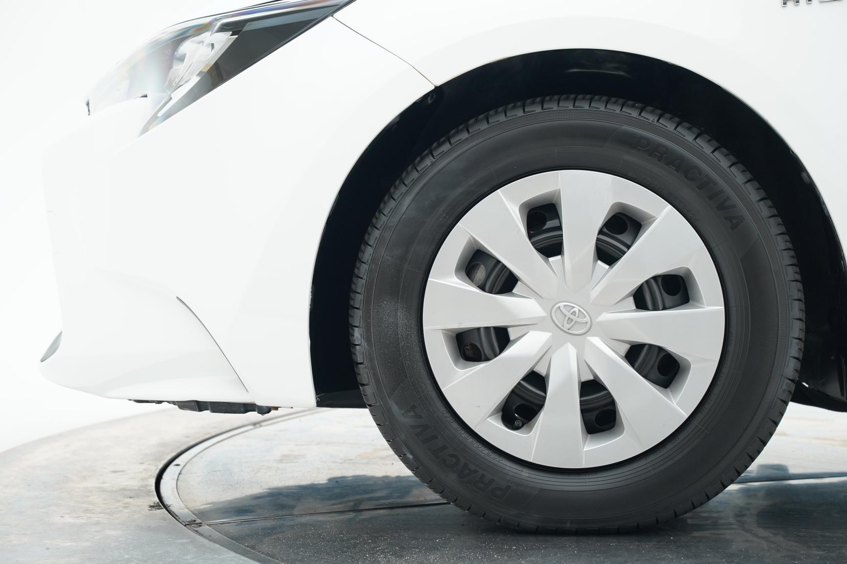 Toyota Corolla 1.8 Touring Wagon Hybrid G-X