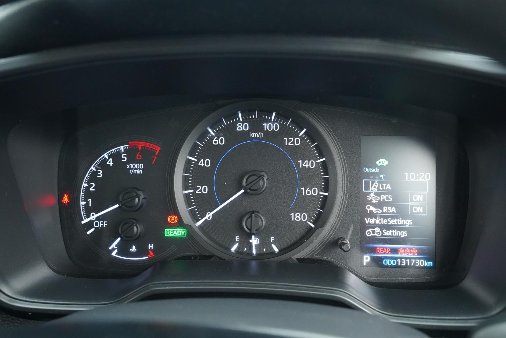 Toyota Corolla 1.8 Touring Wagon Hybrid G-X