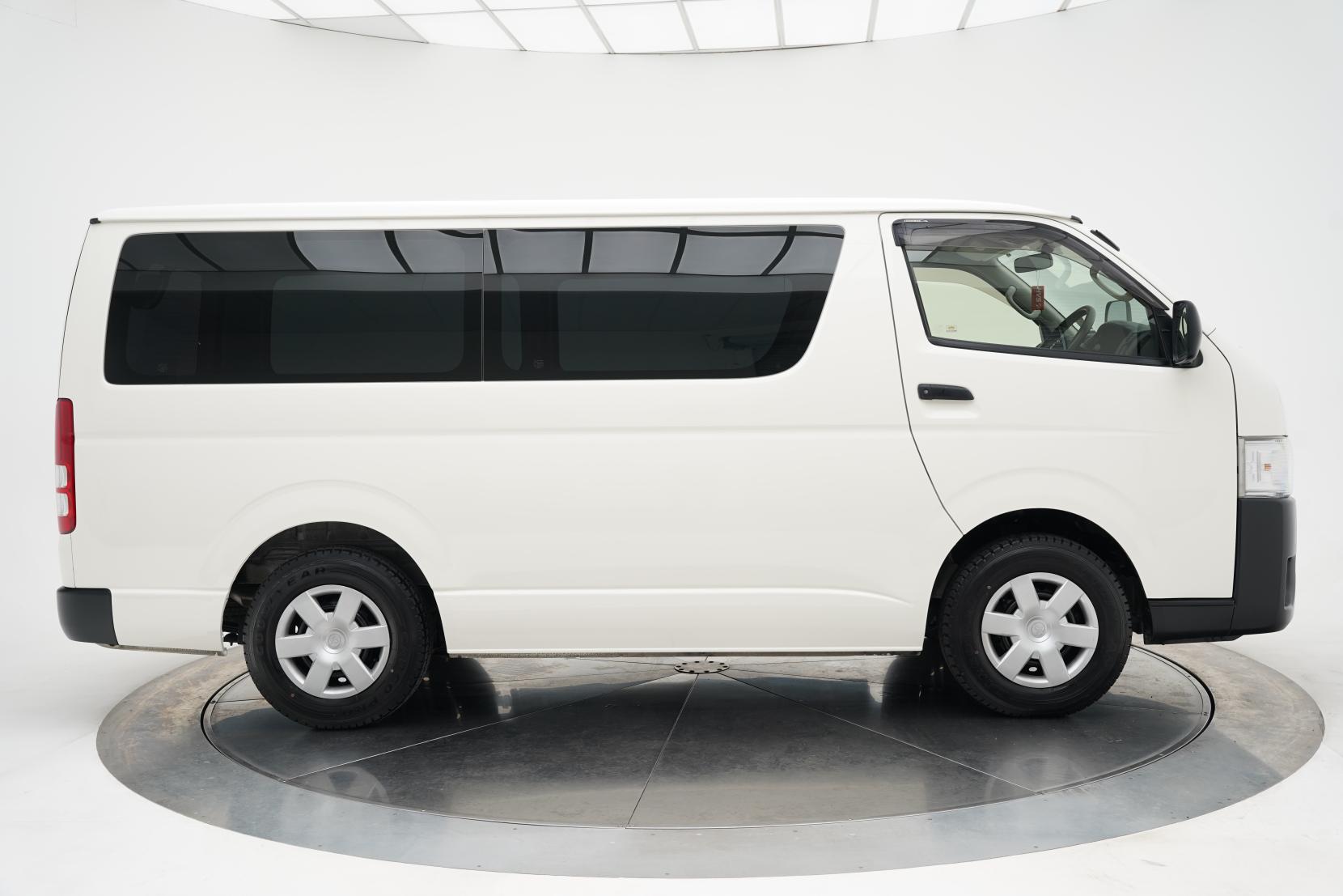Toyota Regius 2.8 Diesel DX