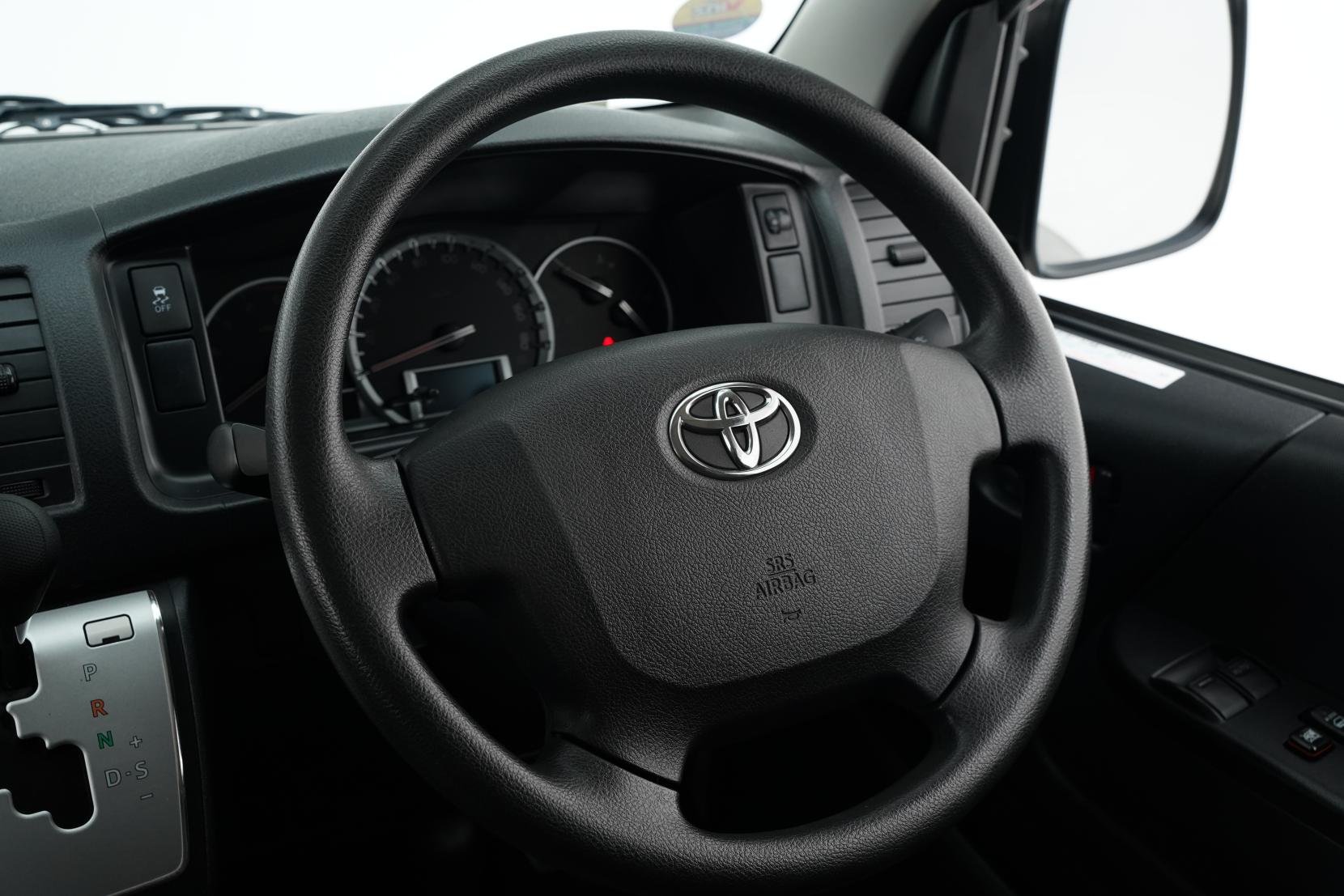 Toyota Regius 2.8 Diesel DX