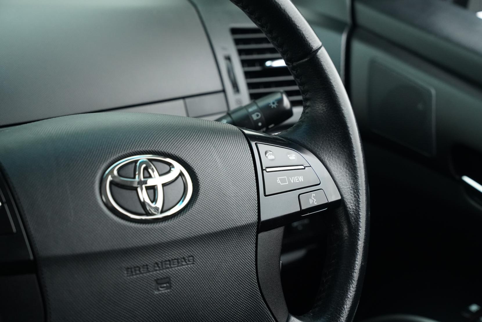 Toyota Estima 2.4 Hybrid 4wd Aeras Premium
