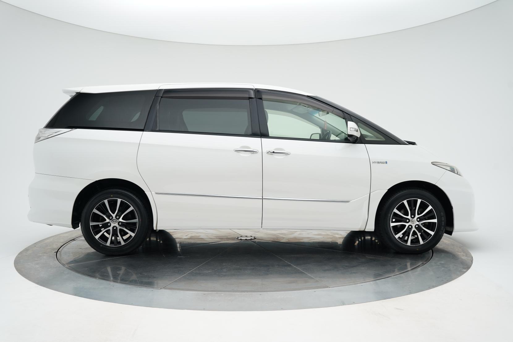 Toyota Estima 2.4 Hybrid 4wd Aeras Premium
