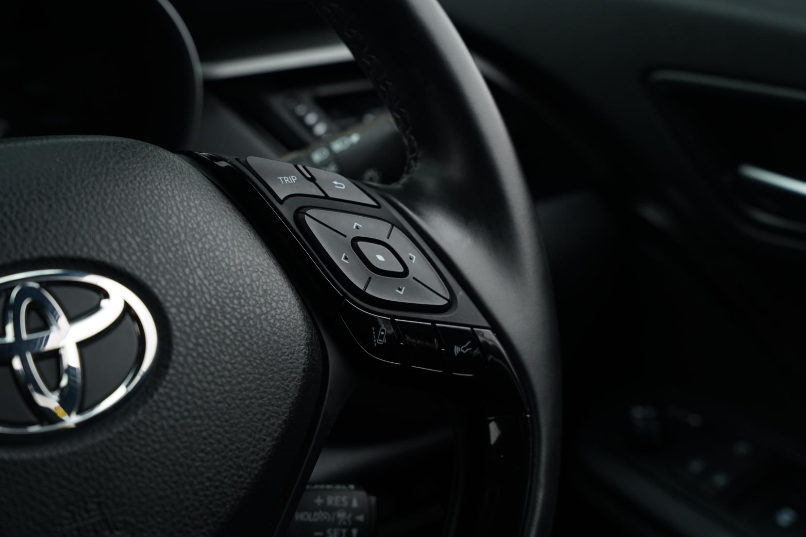 Toyota C-HR Hybrid S
