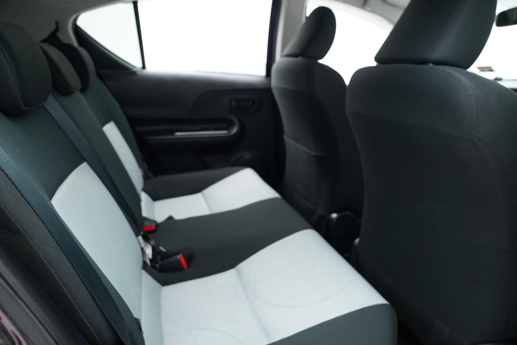 Toyota Aqua 1.5 S Push Start