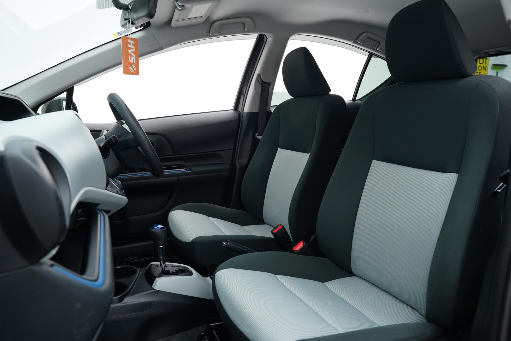 Toyota Aqua 1.5 S Push Start