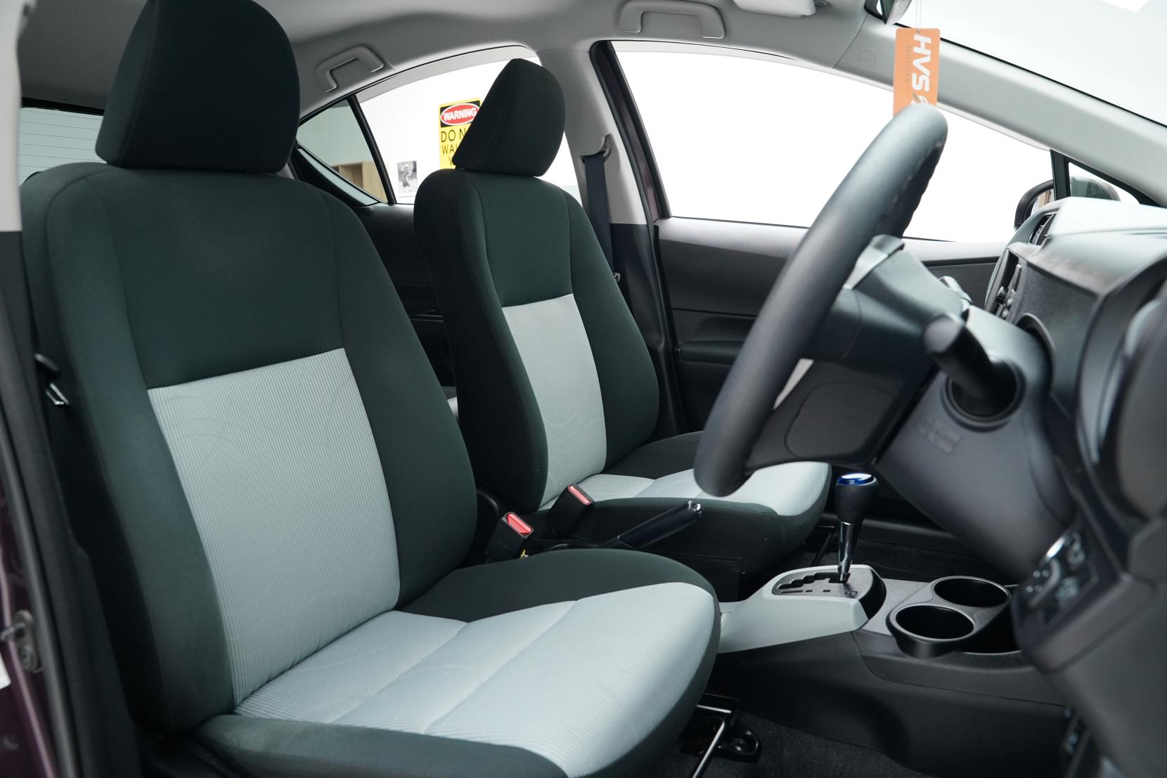 Toyota Aqua 1.5 S Push Start