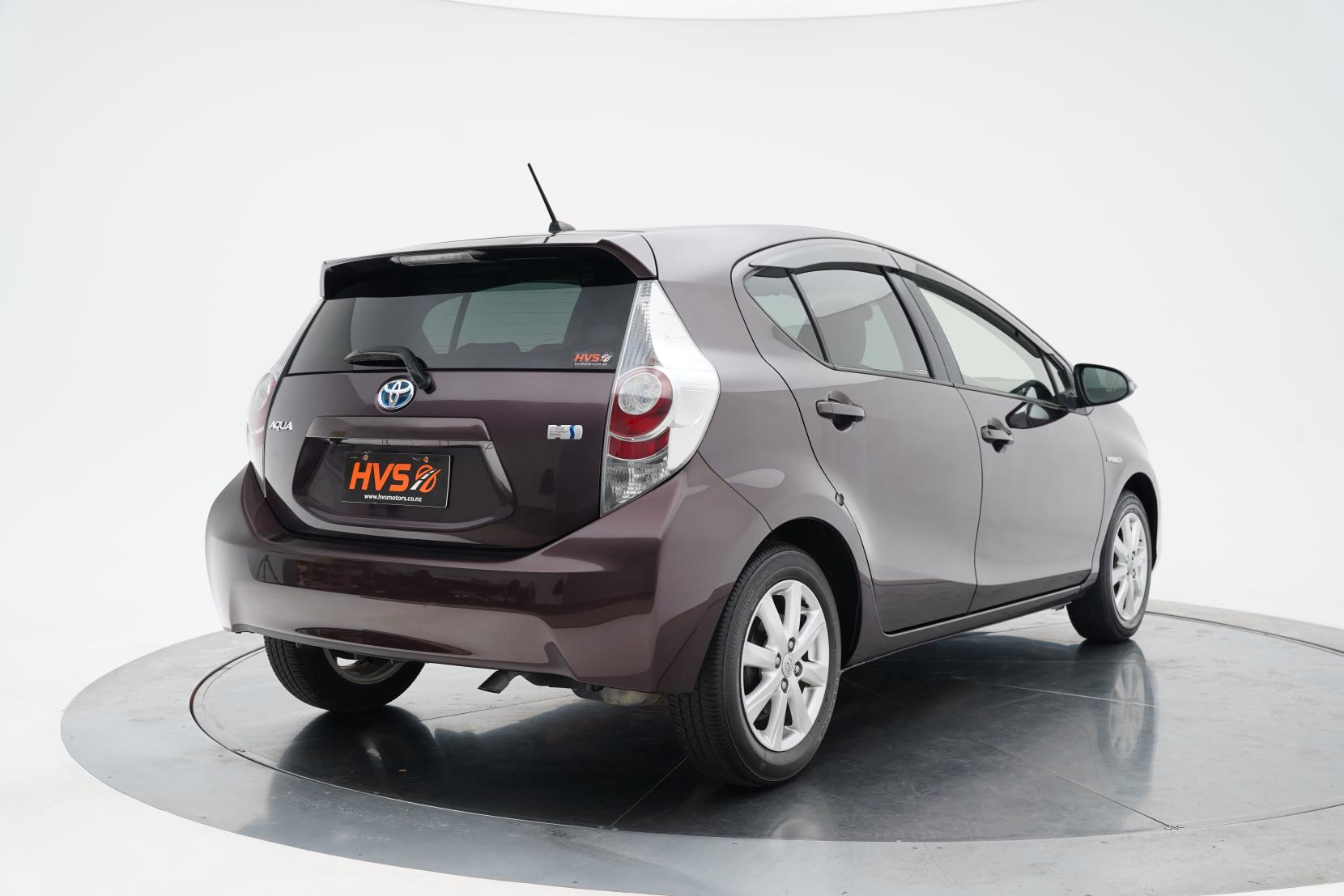 Toyota Aqua 1.5 S Push Start