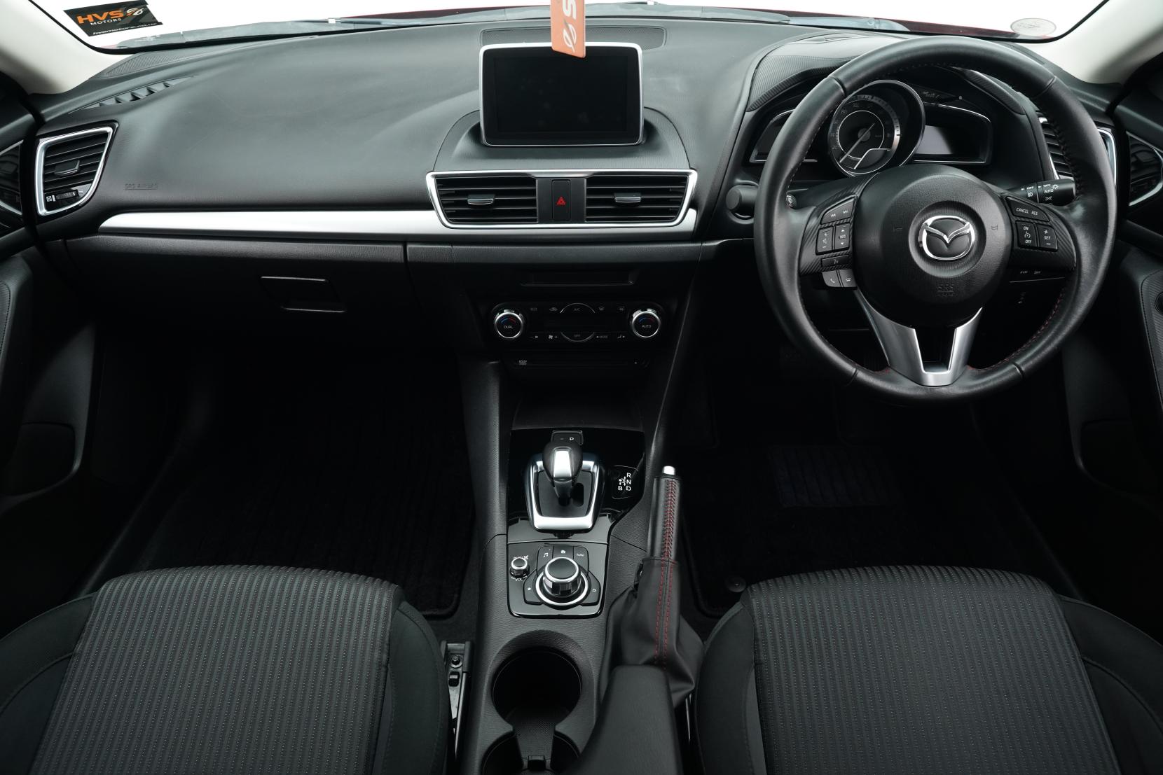 Mazda Axela 2.0 Hybrid S