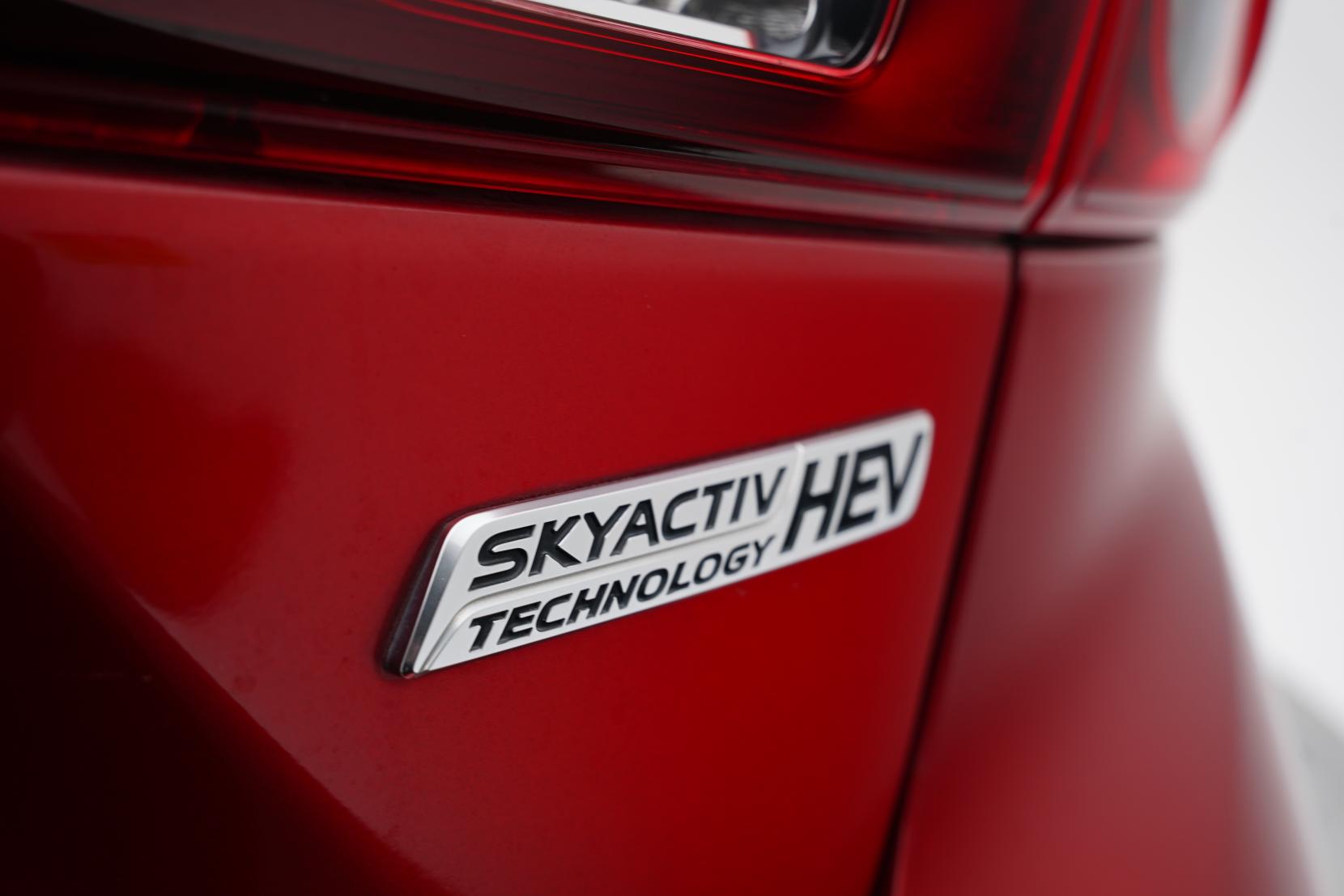 Mazda Axela 2.0 Hybrid S