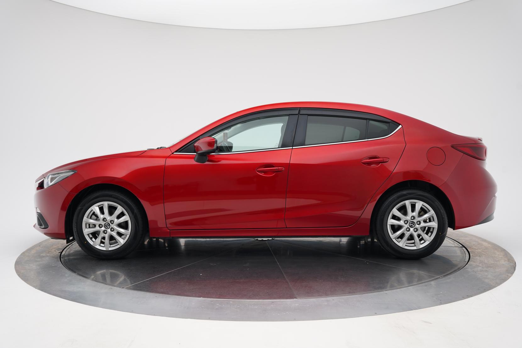 Mazda Axela 2.0 Hybrid S