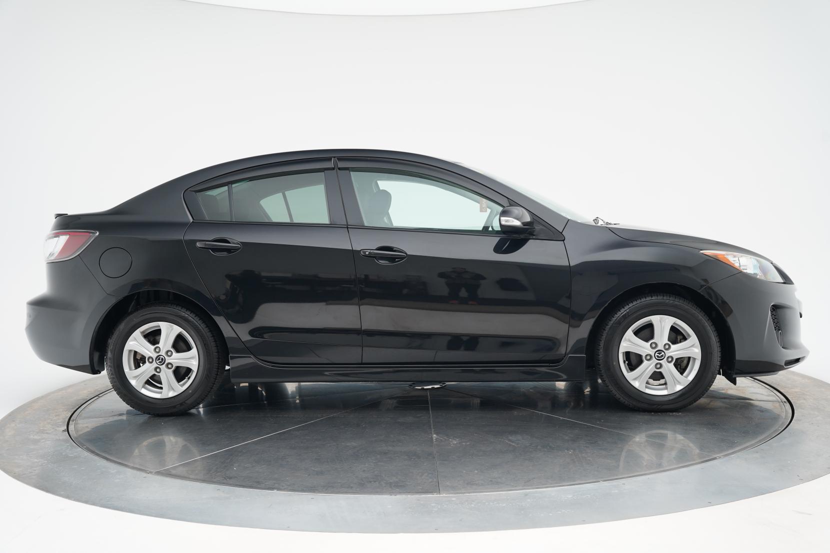 Mazda Axela 20E SKYACTIVE