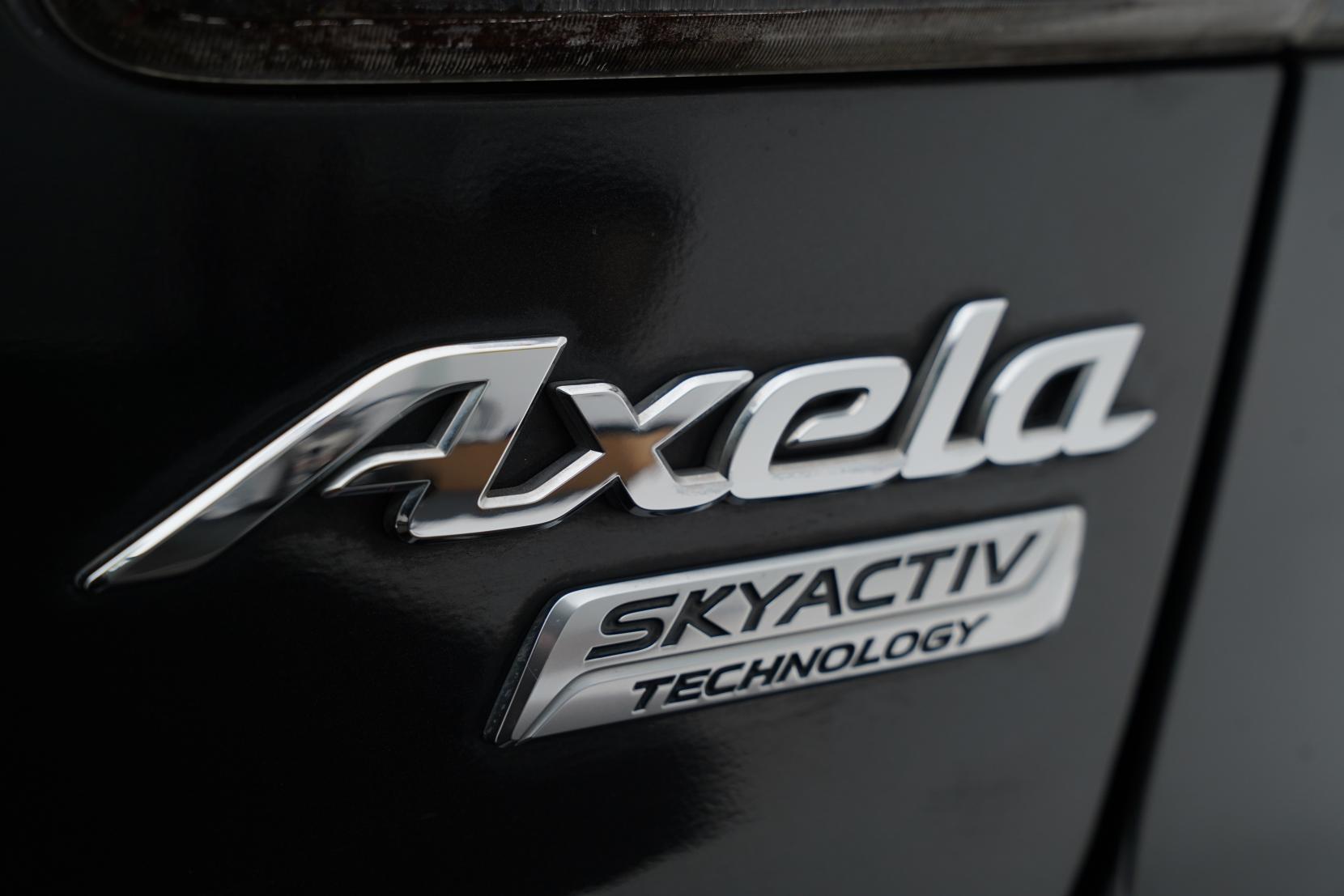 Mazda Axela 20E SKYACTIVE
