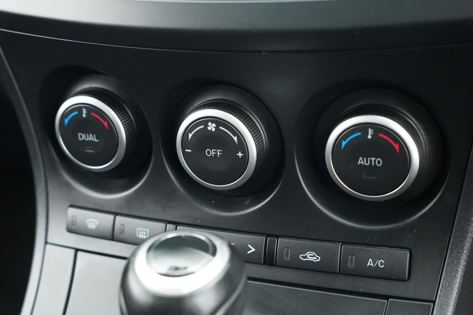 Mazda Axela 20E SKYACTIVE