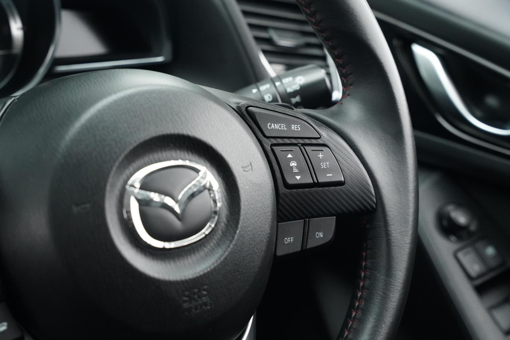 Mazda Axela 2.0 SPORT 20S TOURING
