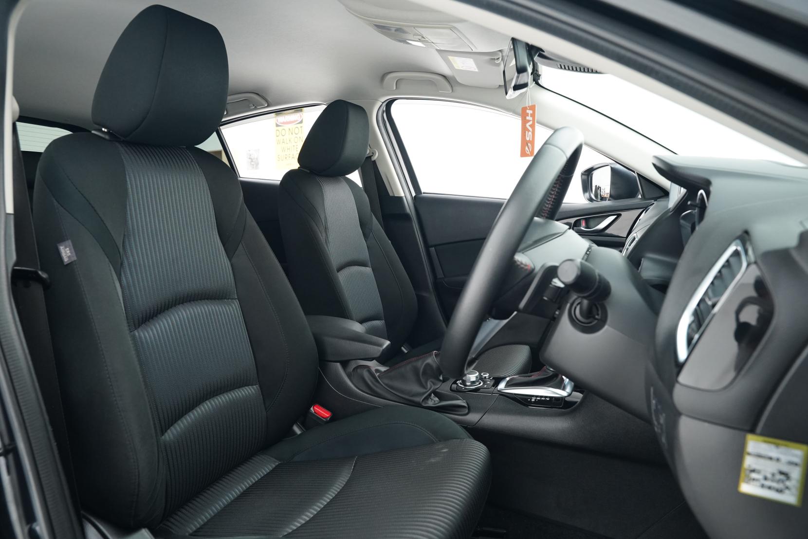Mazda Axela 2.0 SPORT 20S TOURING