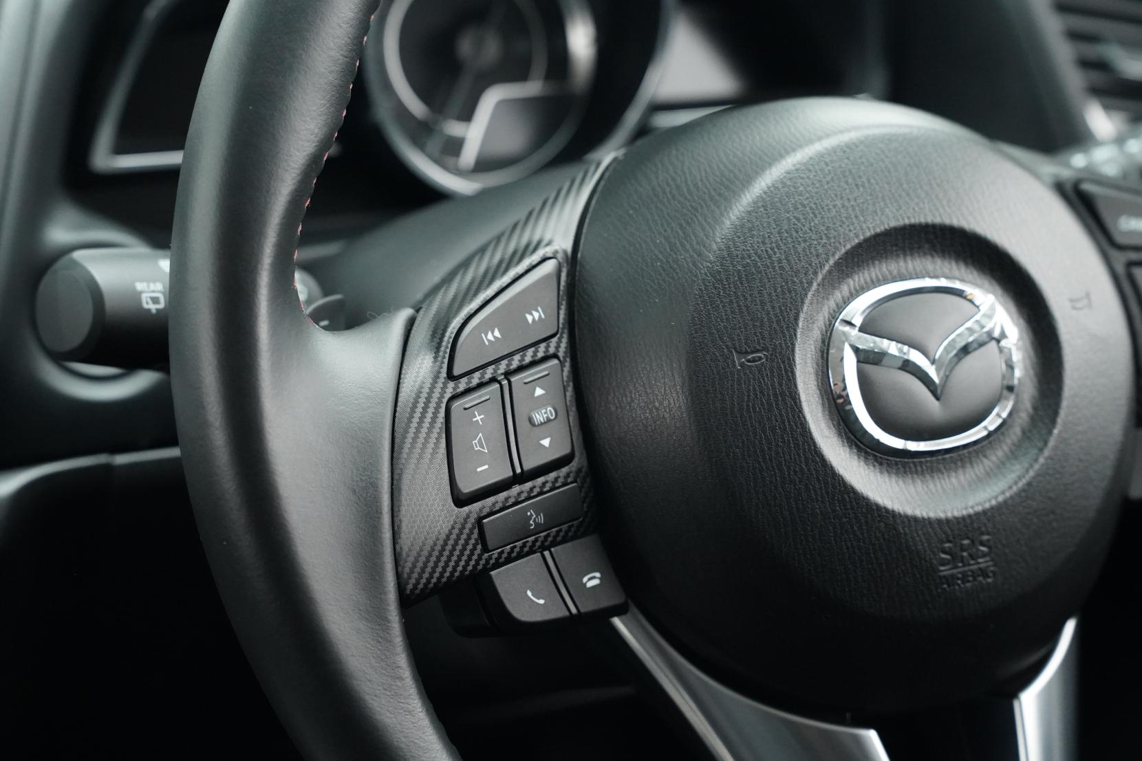 Mazda Axela 2.0 SPORT 20S TOURING