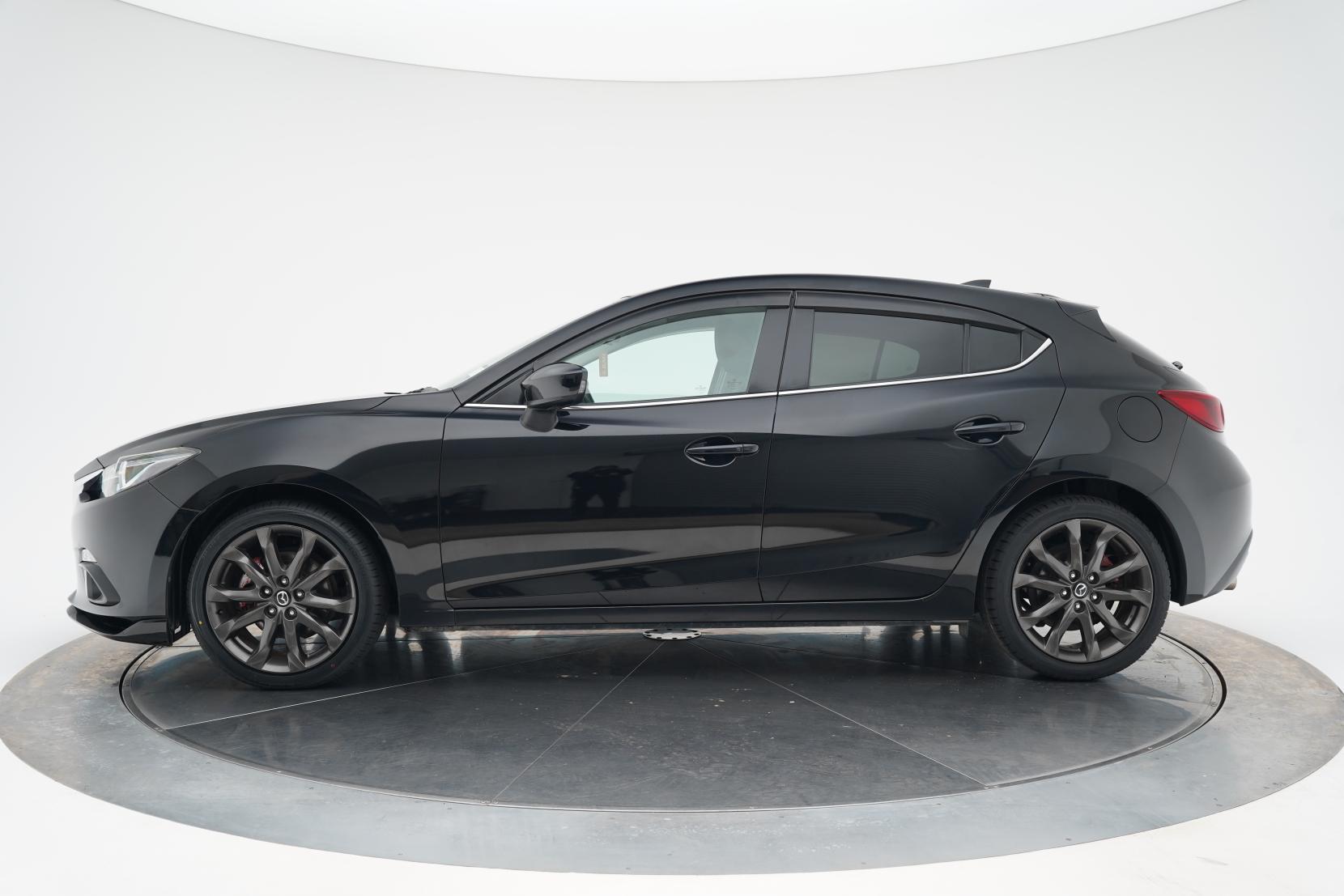 Mazda Axela 2.0 SPORT 20S TOURING