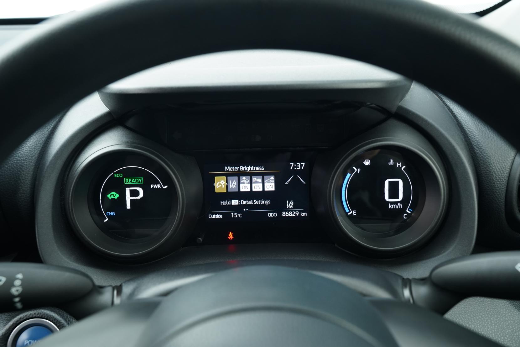Toyota Yaris 1.5 Cross Hybrid X