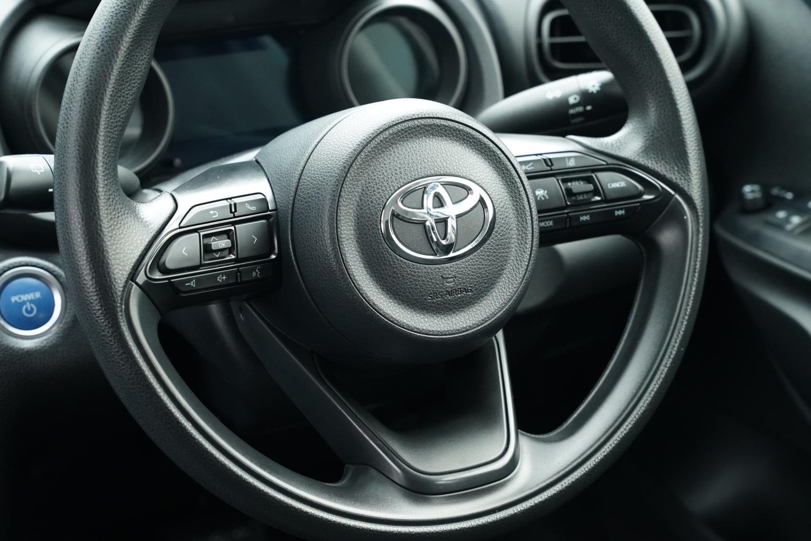 Toyota Yaris 1.5 Cross Hybrid X
