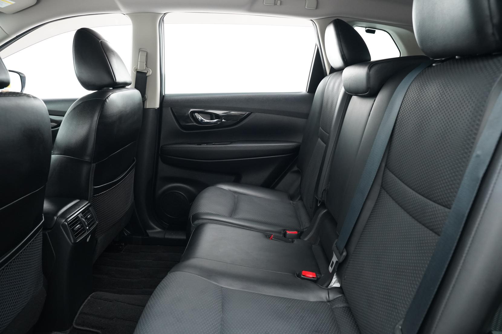 Nissan X-TRAIL 2.0 20X 2WD 5 Seater