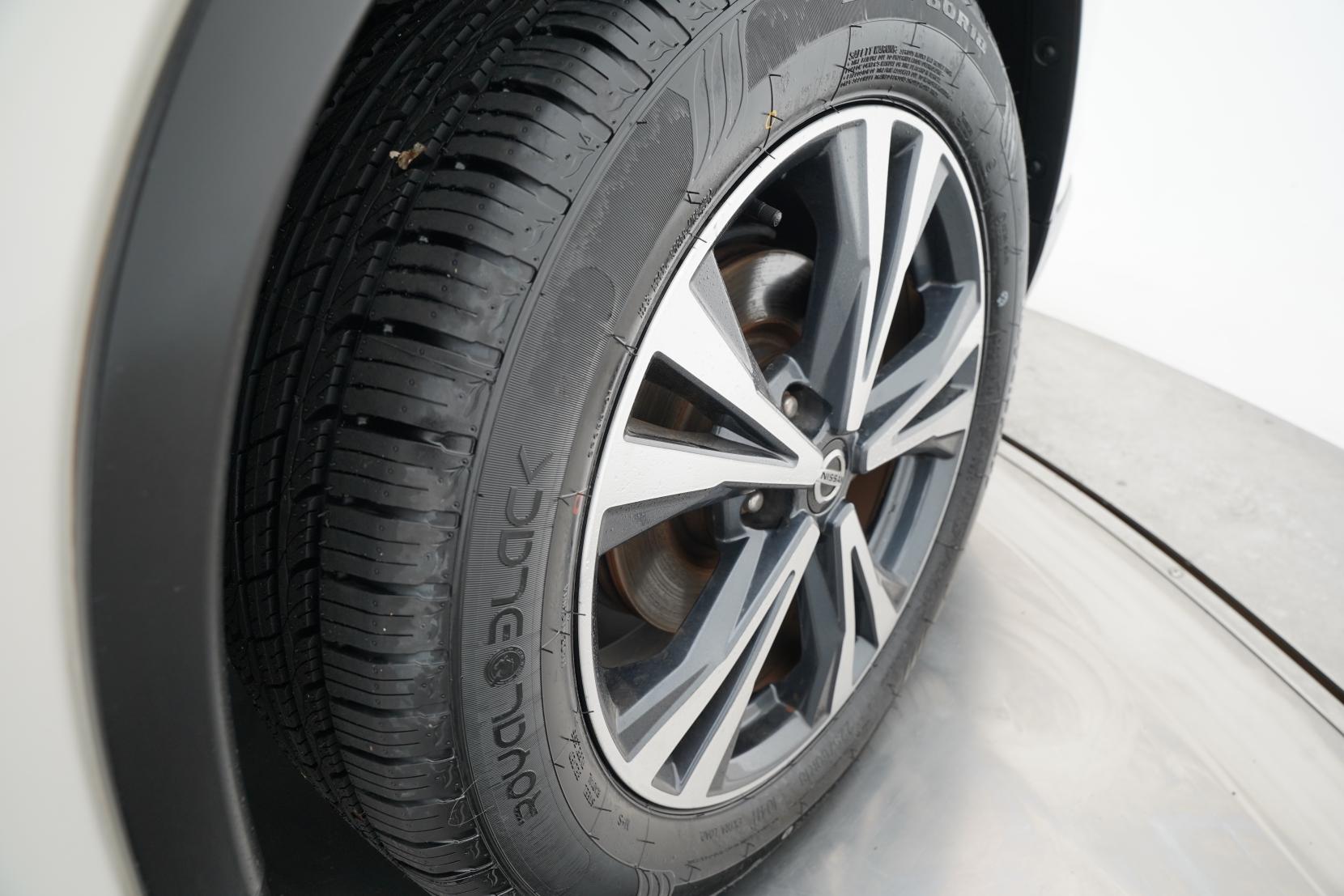 Nissan X-TRAIL 2.0 20X 2WD 5 Seater