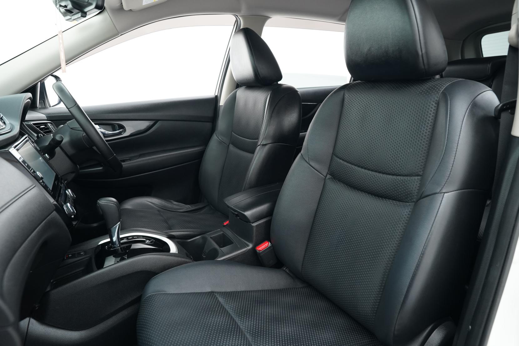 Nissan X-TRAIL 2.0 20X 2WD 5 Seater